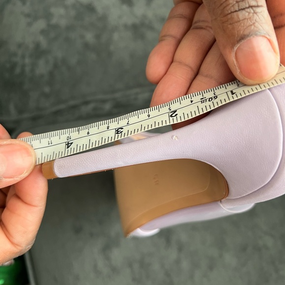 Like New Pointed BCBGeneration Slide Sandal - Picture 6 of 6